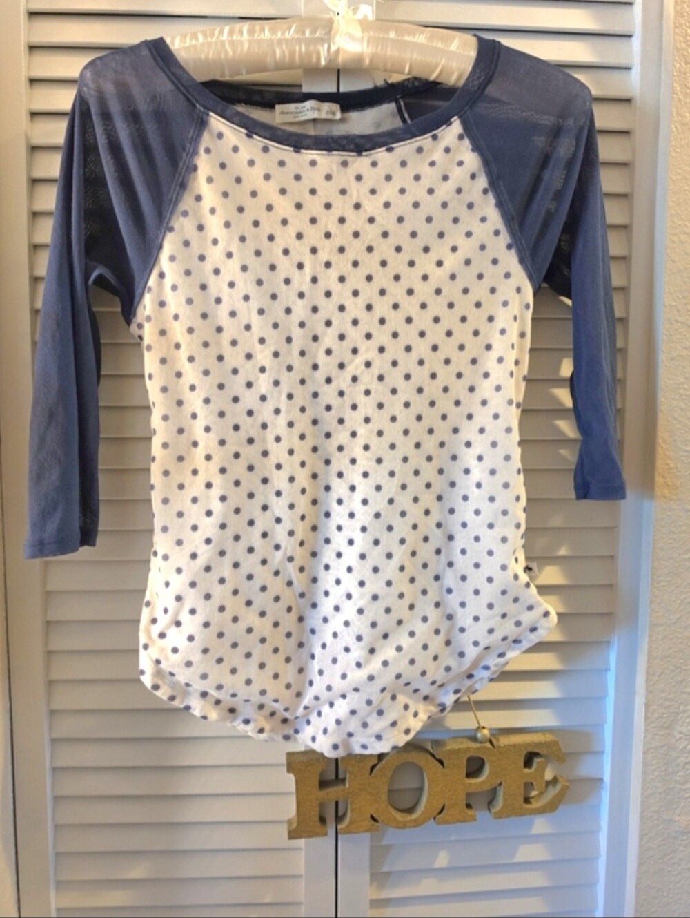 Abercrombie & Fitch White Polka Dot Raglan Top with Navy 3/4 Sleeves Large